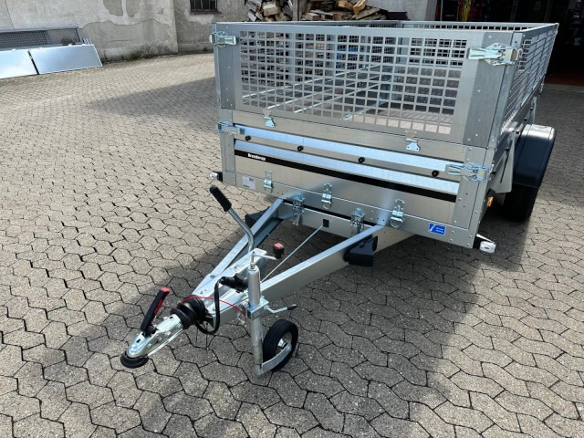 Brenderup 2300S Stahl 1,3 to. mit Laubgitter kippbar KV, 3010x1530x400mm - Autó utánfutó: 2 kép. Brenderup 2300S Stahl 1,3 to. mit Laubgitter kippbar KV, 3010x1530x400mm - Autó utánfutó: 2 kép.