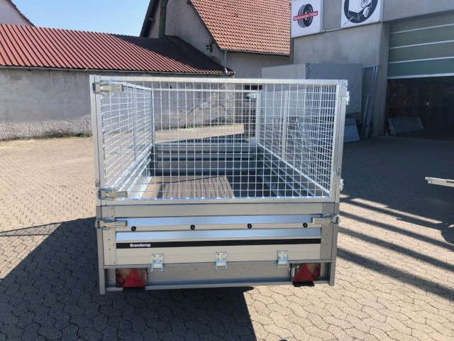 Brenderup 2300S Stahl Laubgitter, 1,3 to. kippbar KV, 3010x1530x400mm - Autó utánfutó: 4 kép. Brenderup 2300S Stahl Laubgitter, 1,3 to. kippbar KV, 3010x1530x400mm - Autó utánfutó: 4 kép.