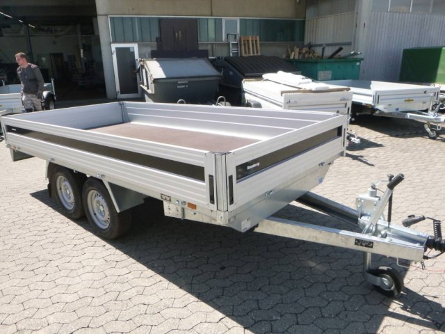 Brenderup 5420WATB3500 Alu Hochlader, 3,5 to. 4170 x 2030 x 330 mm - Autó utánfutó: 1 kép. Brenderup 5420WATB3500 Alu Hochlader, 3,5 to. 4170 x 2030 x 330 mm - Autó utánfutó: 1 kép.