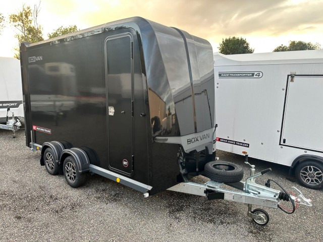 Brian James Box Van 600-3516-27-2-12-B, 3690 x 1580 mm, 2,7 to. - Pótkocsi dobozos: 1 kép. Brian James Box Van 600-3516-27-2-12-B, 3690 x 1580 mm, 2,7 to. - Pótkocsi dobozos: 1 kép.