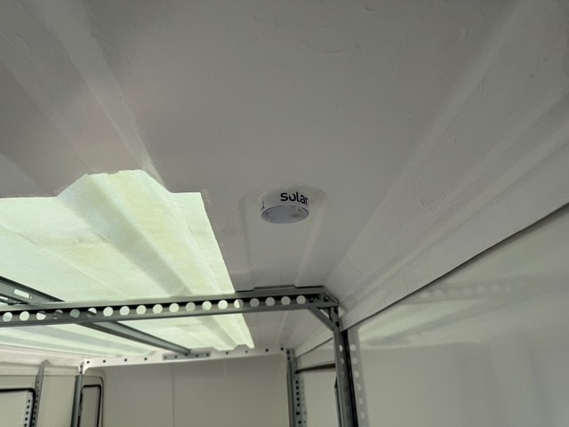 Új Pótkocsi autószállító Brian James Race Box 610-5019-30-2-12-W, 5090x1930x2010mm, 3,0 to.: 18 kép. Új Pótkocsi autószállító Brian James Race Box 610-5019-30-2-12-W, 5090x1930x2010mm, 3,0 to.: 18 kép.