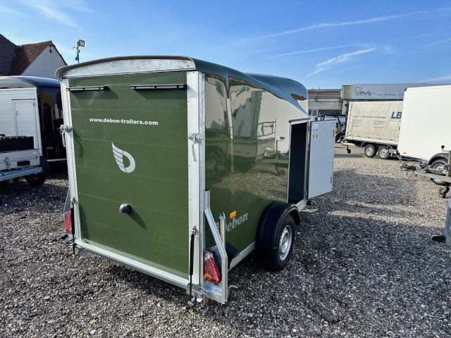 Cheval Liberte Debon Fourgon Cargo 2 Poly + Türe dunkelgrau 1300 kg, 100 km/h, 300x155x168cm - Pótkocsi dobozos: 5 kép. Cheval Liberte Debon Fourgon Cargo 2 Poly + Türe dunkelgrau 1300 kg, 100 km/h, 300x155x168cm - Pótkocsi dobozos: 5 kép.
