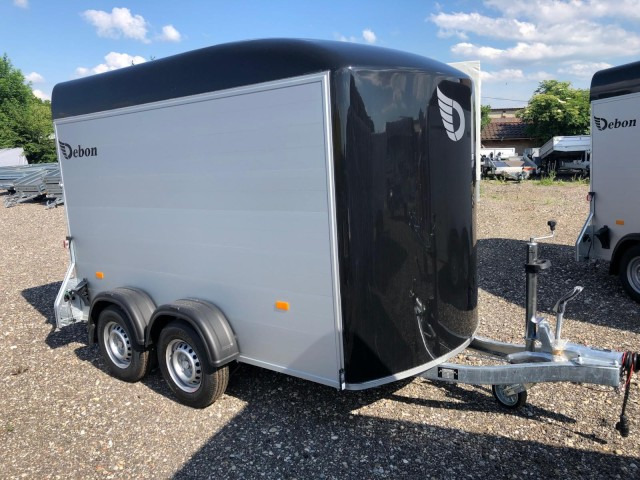 Cheval Liberte Debon Roadster 500 Alu 2600 kg, 100 km/h, 320x167x200cm - Pótkocsi dobozos: 1 kép. Cheval Liberte Debon Roadster 500 Alu 2600 kg, 100 km/h, 320x167x200cm - Pótkocsi dobozos: 1 kép.