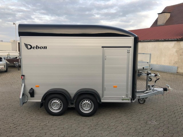 Cheval Liberte Debon Roadster 500 Alu + Türe 2600 kg, 100 km/h, 320x167x200cm - Pótkocsi dobozos: 4 kép. Cheval Liberte Debon Roadster 500 Alu + Türe 2600 kg, 100 km/h, 320x167x200cm - Pótkocsi dobozos: 4 kép.