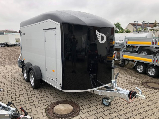 Cheval Liberte Debon Roadster 700 Alu + Türe 2600 kg, 100 km/h, 375x180x202cm - Pótkocsi dobozos: 1 kép. Cheval Liberte Debon Roadster 700 Alu + Türe 2600 kg, 100 km/h, 375x180x202cm - Pótkocsi dobozos: 1 kép.