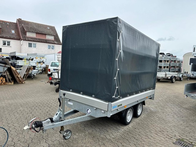 Hapert Azure H-2 Hochlader 3050 x 1600 x 300 mm, mit Plane 180 cm anthrazit ZG 2,0 to. - Autó utánfutó: 5 kép. Hapert Azure H-2 Hochlader 3050 x 1600 x 300 mm, mit Plane 180 cm anthrazit ZG 2,0 to. - Autó utánfutó: 5 kép.