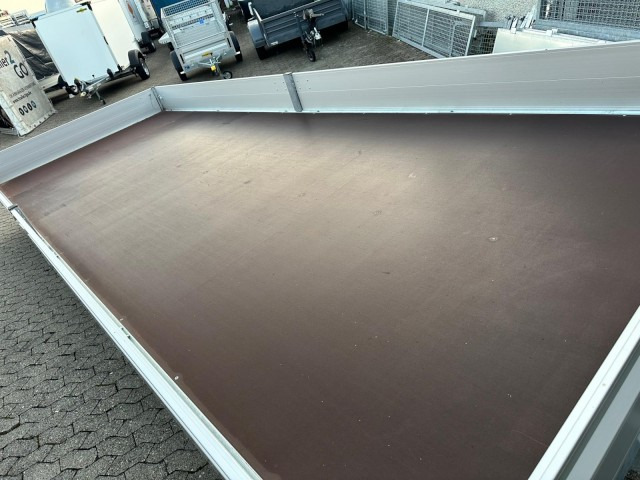 Hapert Azure H-2 Hochlader 6050 x 2200 x 300 mm, ZG 3,5 to. parabel - Autó utánfutó: 3 kép. Hapert Azure H-2 Hochlader 6050 x 2200 x 300 mm, ZG 3,5 to. parabel - Autó utánfutó: 3 kép.