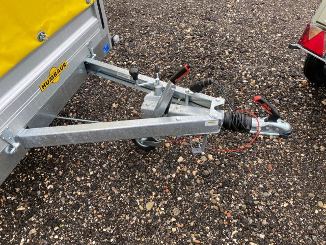 Humbaur HA 132513 mit KV, Hochplane 160 cm, 100 km/h 1300 kg, 2510 x 1310 x 350mm - Autó utánfutó: 2 kép. Humbaur HA 132513 mit KV, Hochplane 160 cm, 100 km/h 1300 kg, 2510 x 1310 x 350mm - Autó utánfutó: 2 kép.