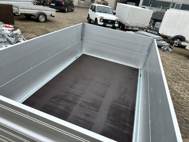 Humbaur HU 152314 Hochlader 1500 kg, 2300 x 1400 x 650mm - Autó utánfutó: 3 kép. Humbaur HU 152314 Hochlader 1500 kg, 2300 x 1400 x 650mm - Autó utánfutó: 3 kép.