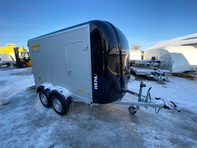 Humbaur Poly-Alu Koffer HKPA 203217, 2,0 to. 100 km/h, 3280 x 1770 x 1800 mm - Pótkocsi dobozos: 1 kép. Humbaur Poly-Alu Koffer HKPA 203217, 2,0 to. 100 km/h, 3280 x 1770 x 1800 mm - Pótkocsi dobozos: 1 kép.