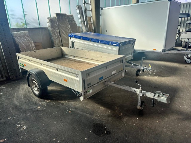 Unsinn Tieflader Alu, 2500 x 1400 x 350 mm, 0,75 to. - Autó utánfutó: 1 kép. Unsinn Tieflader Alu, 2500 x 1400 x 350 mm, 0,75 to. - Autó utánfutó: 1 kép.