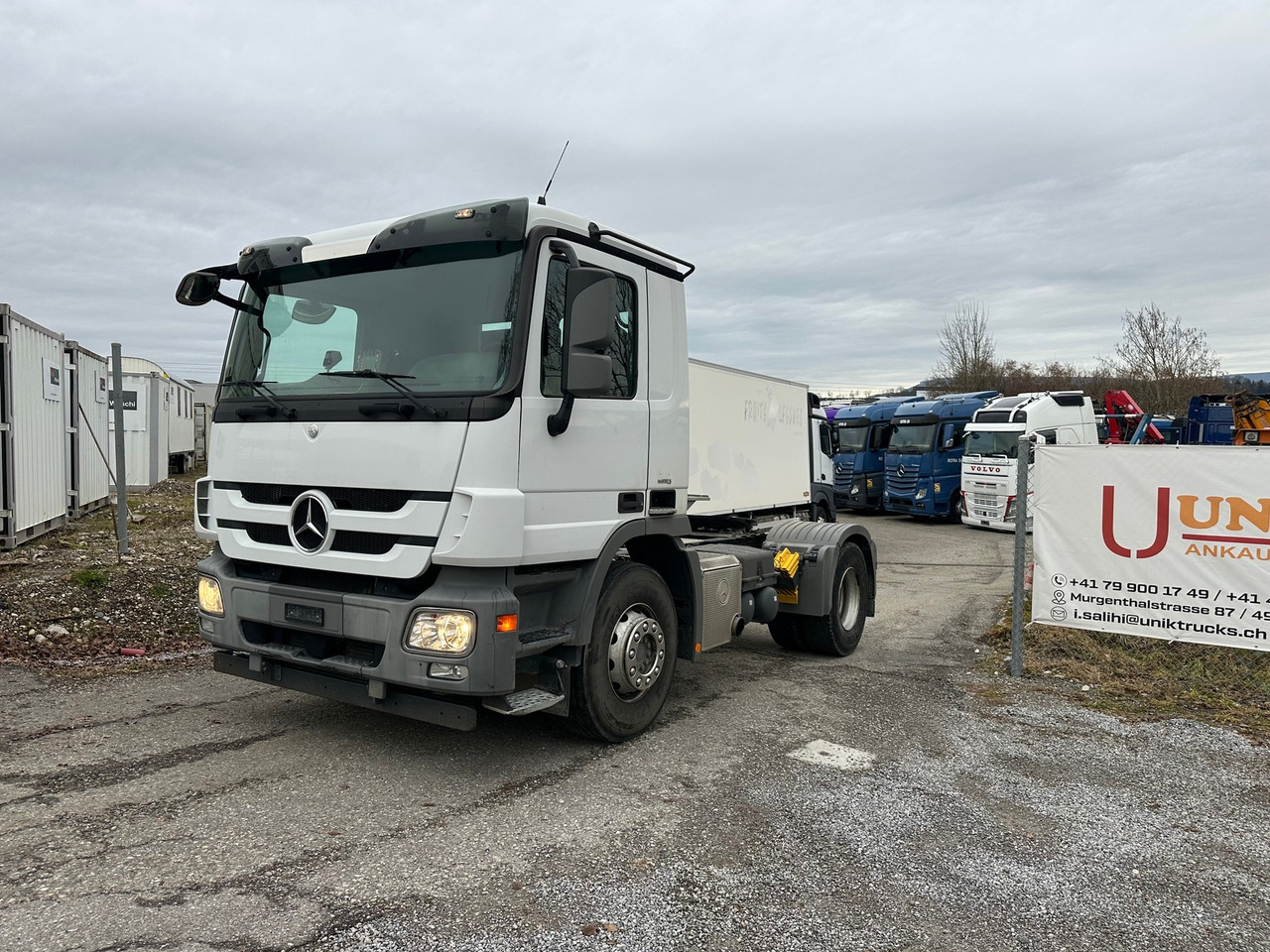 MERCEDES-BENZ Actros 18.46 4x2 ORG km 131.700 - Nyergesvontató: 1 kép. MERCEDES-BENZ Actros 18.46 4x2 ORG km 131.700 - Nyergesvontató: 1 kép.
