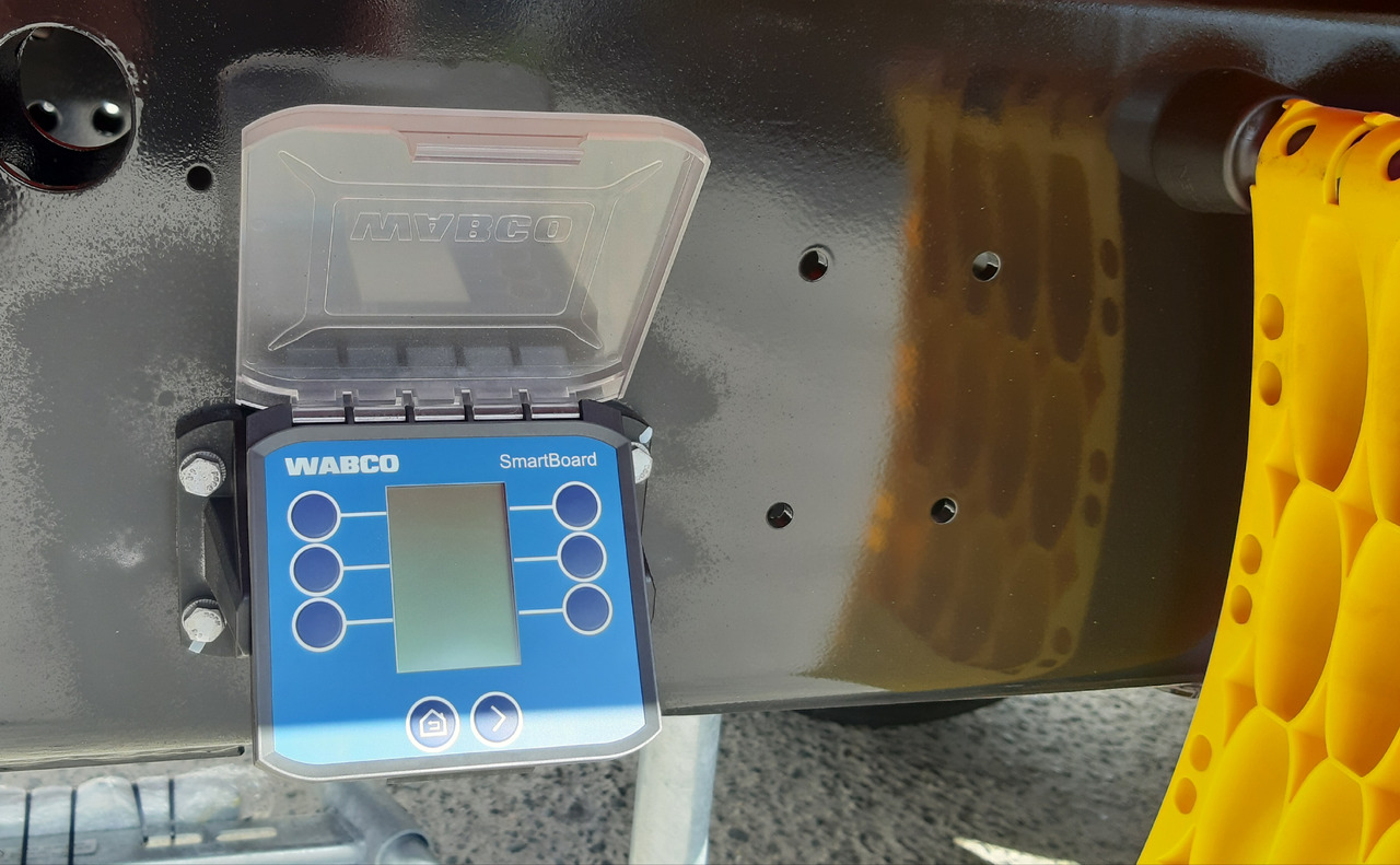 MEILLER MZDA 1822 M / Y / ZVEDACÍ NÁPRAVA * LIFTACHSE / PLACHTA * PLANE / WABCO SmartBoard - Pótkocsi billenőplatós: 3 kép. MEILLER MZDA 1822 M / Y / ZVEDACÍ NÁPRAVA * LIFTACHSE / PLACHTA * PLANE / WABCO SmartBoard - Pótkocsi billenőplatós: 3 kép.