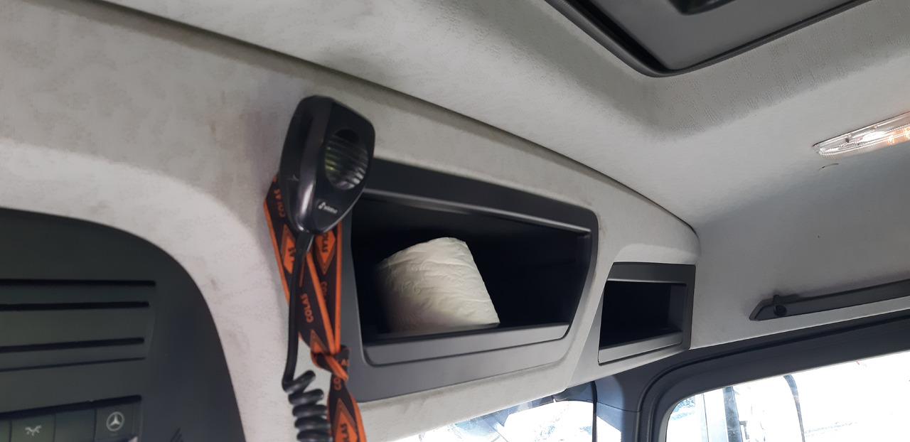 Billenőplatós teherautó MERCEDES-BENZ AROCS 3245 8x4 Bordmatic THERMO CRAMARO AHK: 32 kép.