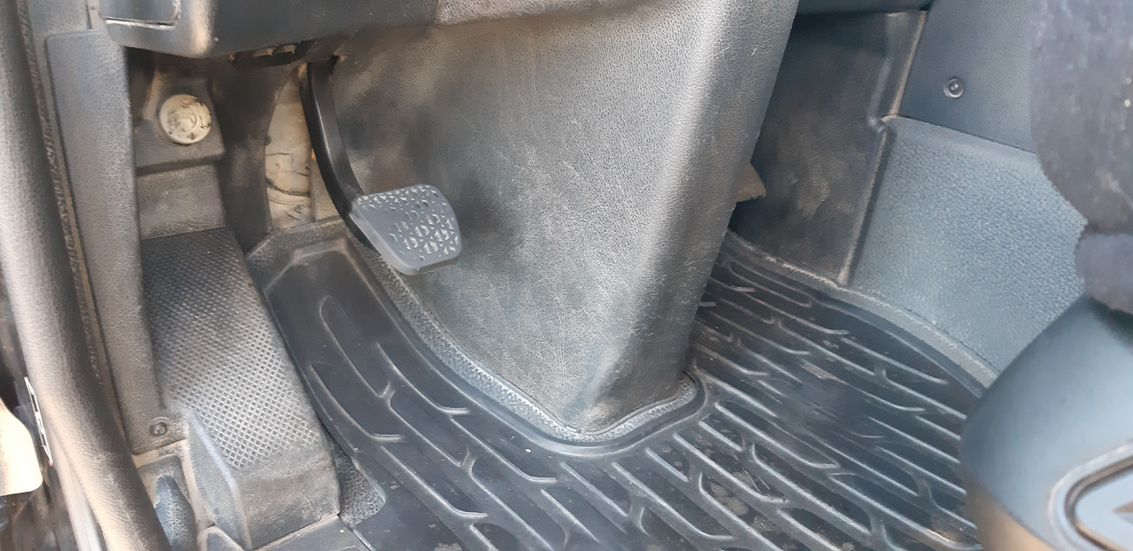 Billenőplatós teherautó MERCEDES-BENZ AROCS 3245 8x4 Bordmatic THERMO CRAMARO AHK: 25 kép.