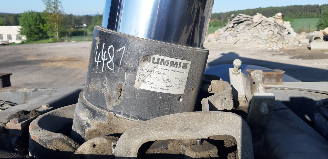 Billenőplatós teherautó MERCEDES-BENZ AROCS 3245 8x4 Bordmatic THERMO CRAMARO AHK: 17 kép.