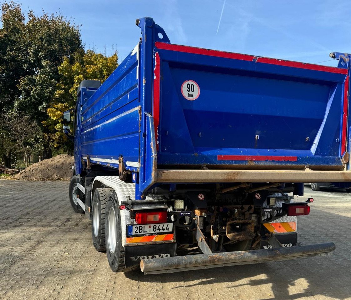 VOLVO FH 500 6x4 ZVEDACÍ NÁPRAVA / LIFTACHSE * Bordmatic - Billenőplatós teherautó: 3 kép. VOLVO FH 500 6x4 ZVEDACÍ NÁPRAVA / LIFTACHSE * Bordmatic - Billenőplatós teherautó: 3 kép.