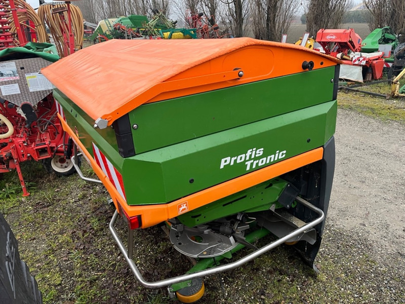 Amazone ZA-TS 1700 PROFIS TRONIC - Műtrágyaszóró: 4 kép. Amazone ZA-TS 1700 PROFIS TRONIC - Műtrágyaszóró: 4 kép.