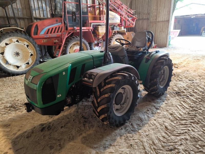 Ferrari Vega 85 RS - Traktor: 2 kép. Ferrari Vega 85 RS - Traktor: 2 kép.