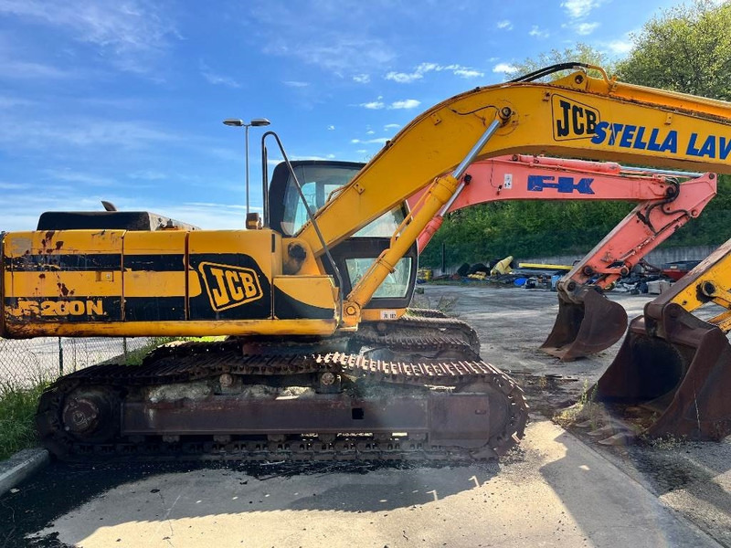 JCB JS 200 - Lánctalpas kotró: 5 kép. JCB JS 200 - Lánctalpas kotró: 5 kép.