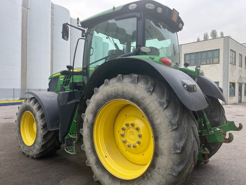 John Deere 6210 R AutoPower - Traktor: 4 kép. John Deere 6210 R AutoPower - Traktor: 4 kép.