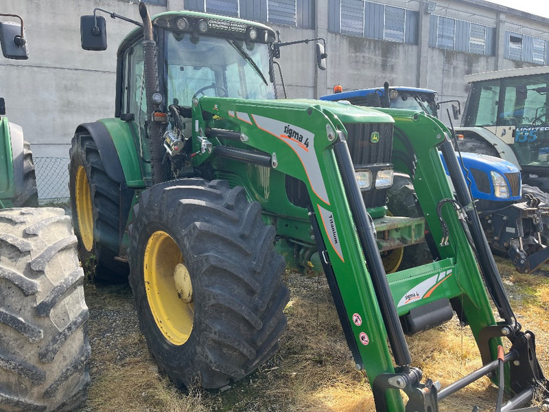 John Deere 6620 - Traktor: 1 kép. John Deere 6620 - Traktor: 1 kép.