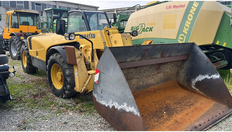 Komatsu WH 713 - Teleszkópos rakodó: 1 kép. Komatsu WH 713 - Teleszkópos rakodó: 1 kép.