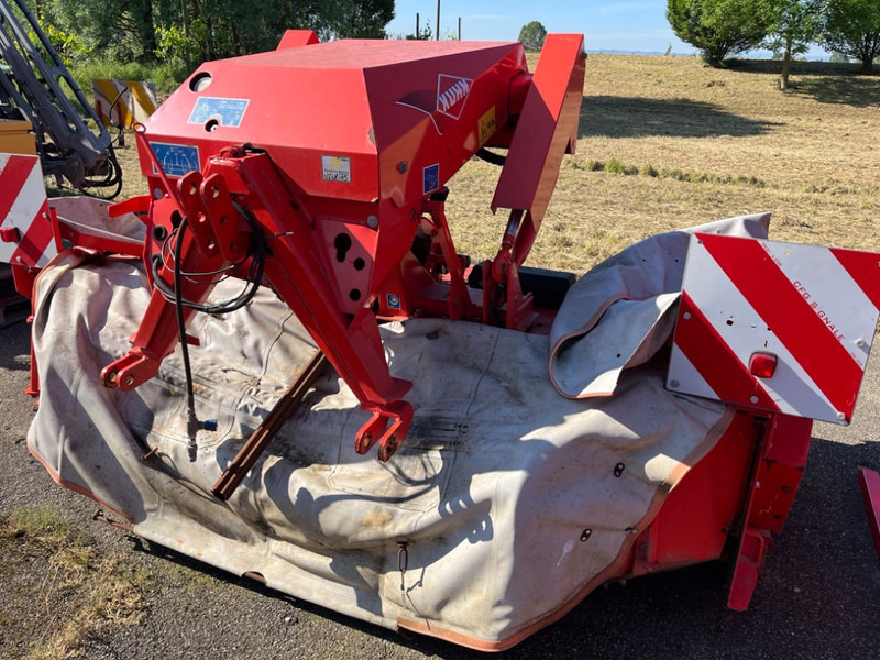 Kuhn FC 313 RF - Fűkasza: 5 kép. Kuhn FC 313 RF - Fűkasza: 5 kép.
