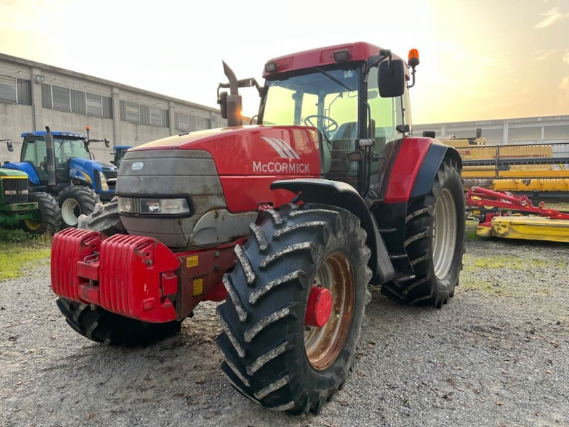 MCCORMICK MTX 200 - Traktor: 3 kép. MCCORMICK MTX 200 - Traktor: 3 kép.