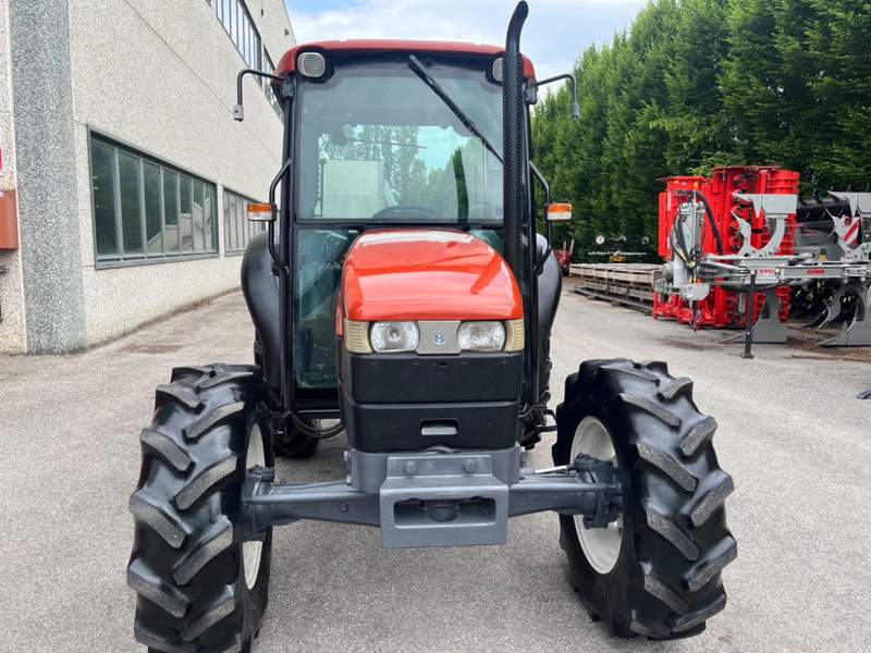 New Holland TN 55 D - Traktor: 2 kép. New Holland TN 55 D - Traktor: 2 kép.