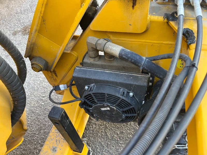 ORSI River 451 Vip - Rézsűkasza: 3 kép. ORSI River 451 Vip - Rézsűkasza: 3 kép.