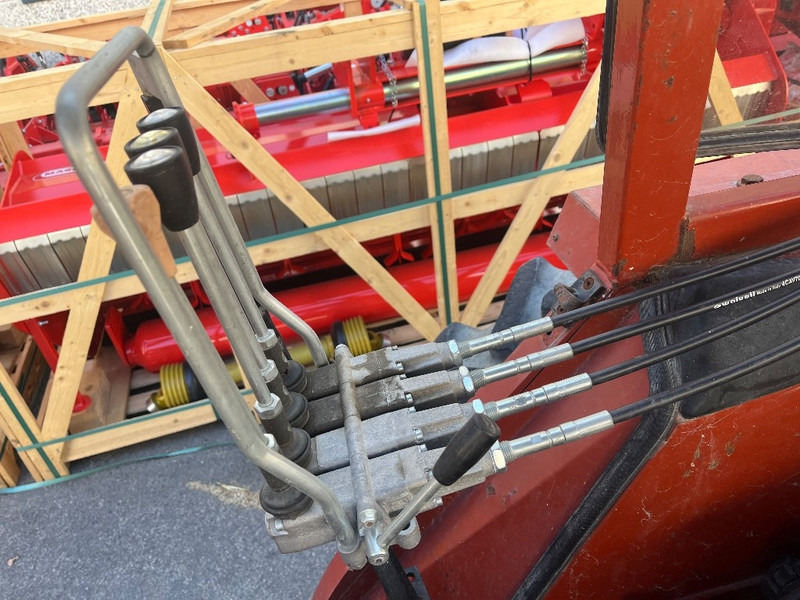 ORSI River 451 Vip - Rézsűkasza: 5 kép. ORSI River 451 Vip - Rézsűkasza: 5 kép.