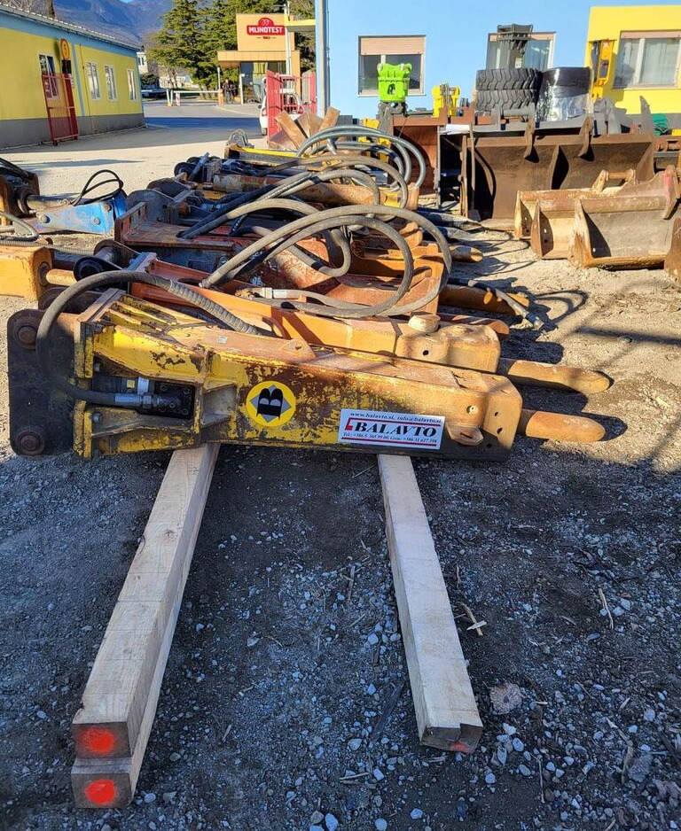 Atlas Copco - Hidraulikus törőfej: 1 kép. Atlas Copco - Hidraulikus törőfej: 1 kép.