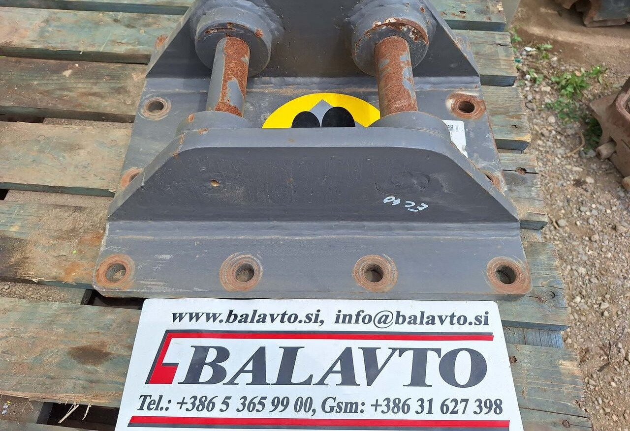 Attachment plate - Gyorscsatlakozó - Kotrógép: 1 kép. Attachment plate - Gyorscsatlakozó - Kotrógép: 1 kép.