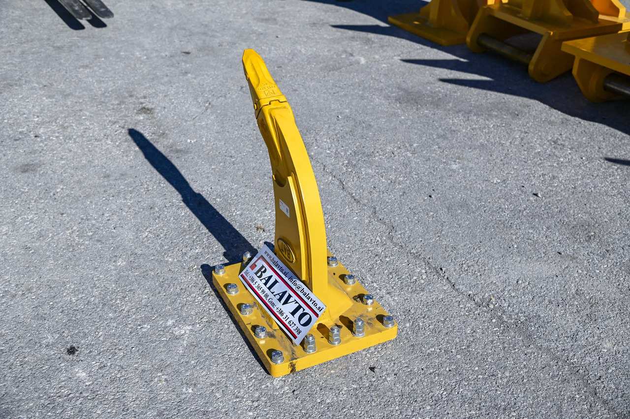 BAT BR04 - Lazító - Kotrógép: 2 kép. BAT BR04 - Lazító - Kotrógép: 2 kép.