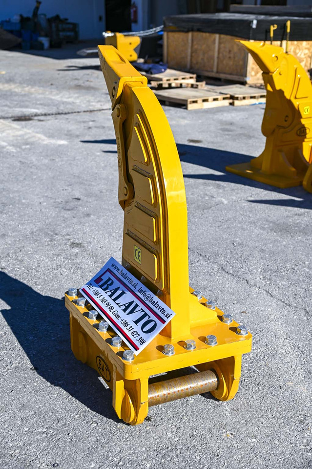 BAT BR08 - Lazító - Kotrógép: 3 kép. BAT BR08 - Lazító - Kotrógép: 3 kép.