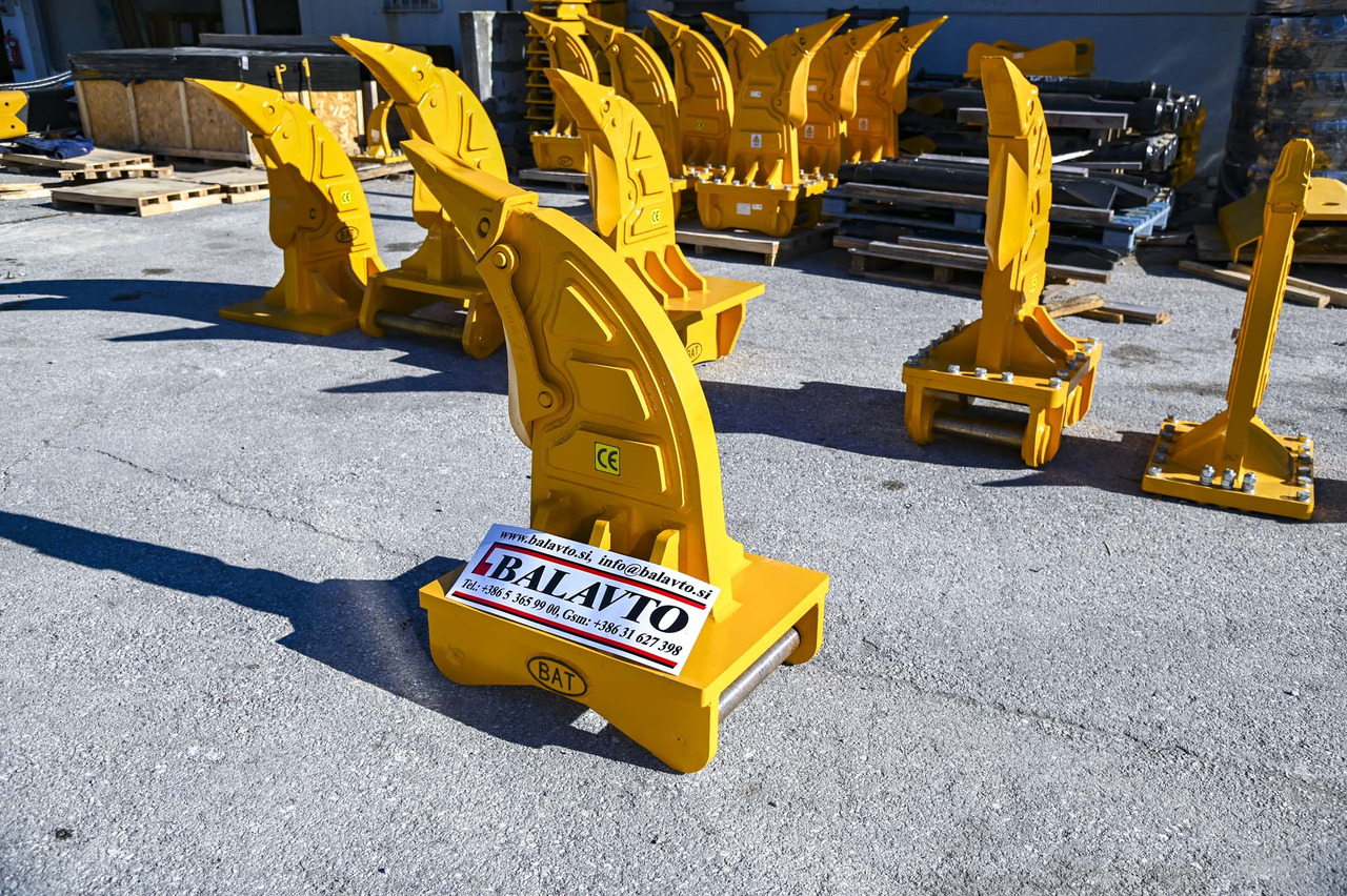 BAT BR10 - Lazító - Kotrógép: 4 kép. BAT BR10 - Lazító - Kotrógép: 4 kép.