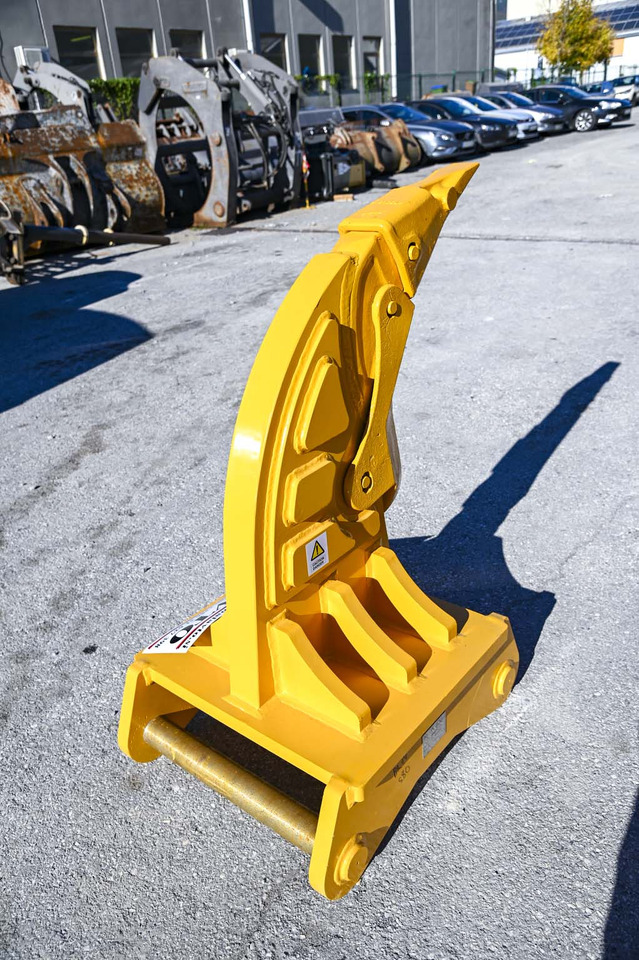 BAT BR14 - Lazító - Kotrógép: 1 kép. BAT BR14 - Lazító - Kotrógép: 1 kép.