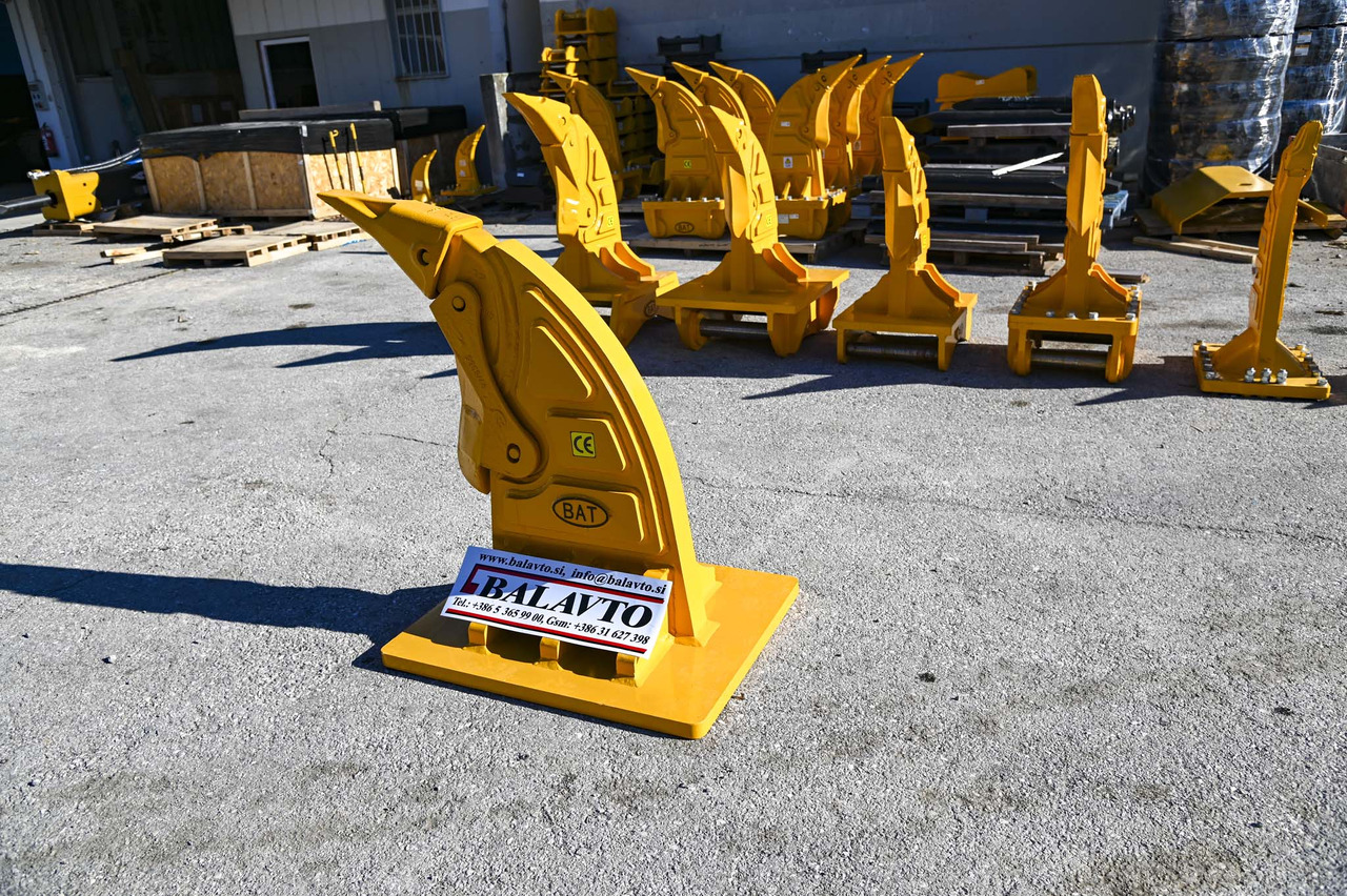 BAT BR17 - Lazító - Kotrógép: 5 kép. BAT BR17 - Lazító - Kotrógép: 5 kép.