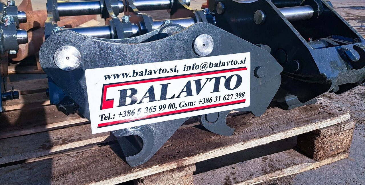 BQC 05M - Gyorscsatlakozó - Kotrógép: 2 kép. BQC 05M - Gyorscsatlakozó - Kotrógép: 2 kép.