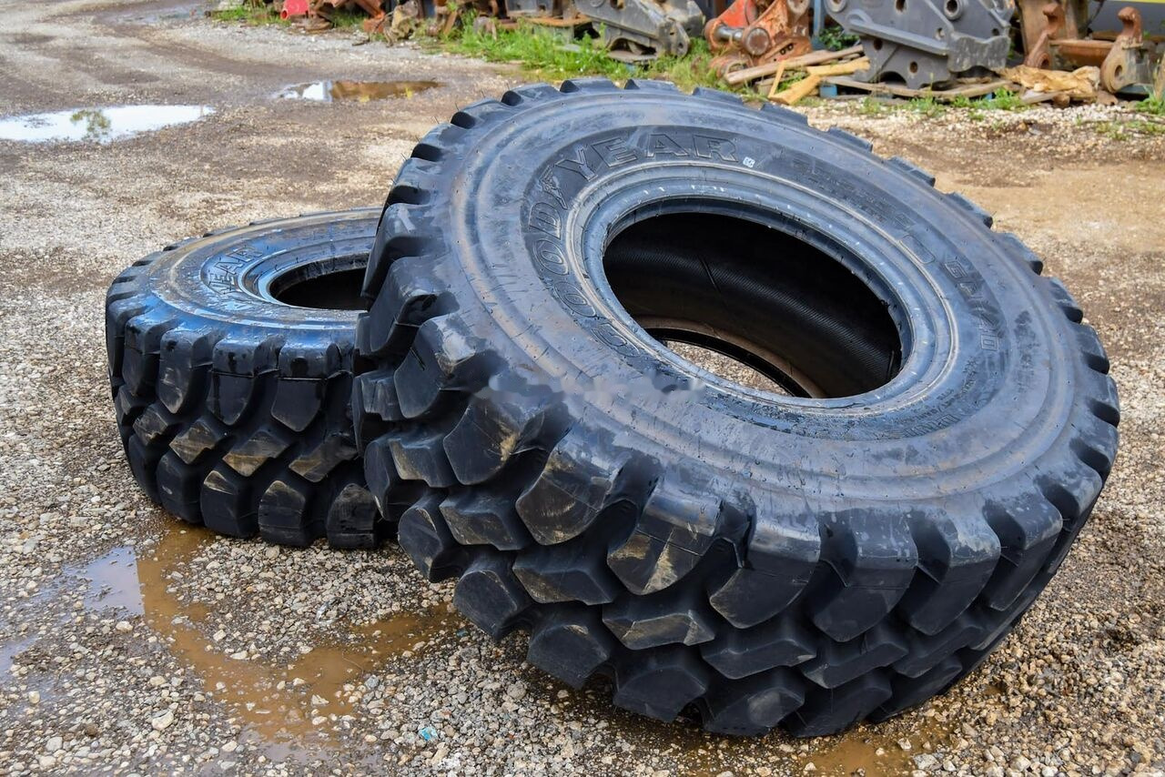 Goodyear 20.5R25 - Komplett kerék: 1 kép. Goodyear 20.5R25 - Komplett kerék: 1 kép.