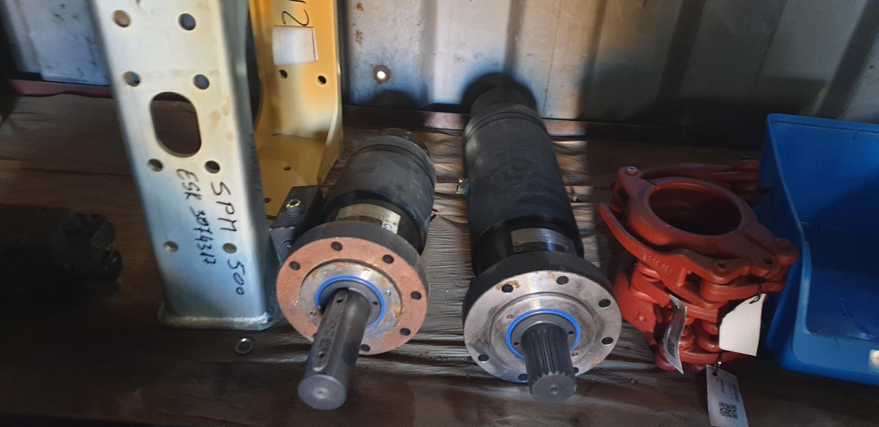 HKS DA--H 80 360º for PUTZMEISTER SPM 500 ESK1602791 for Putzmeister SPM 500 roadheader - Hidraulikus motor: 1 kép. HKS DA--H 80 360º for PUTZMEISTER SPM 500 ESK1602791 for Putzmeister SPM 500 roadheader - Hidraulikus motor: 1 kép.