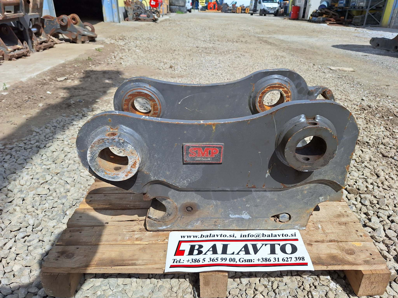 SMP S60 H-lock M315-310E - Gyorscsatlakozó - Építőipari gépek: 2 kép. SMP S60 H-lock M315-310E - Gyorscsatlakozó - Építőipari gépek: 2 kép.