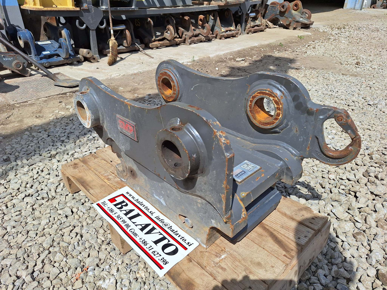 SMP S60 H-lock M315-310E - Gyorscsatlakozó - Építőipari gépek: 3 kép. SMP S60 H-lock M315-310E - Gyorscsatlakozó - Építőipari gépek: 3 kép.