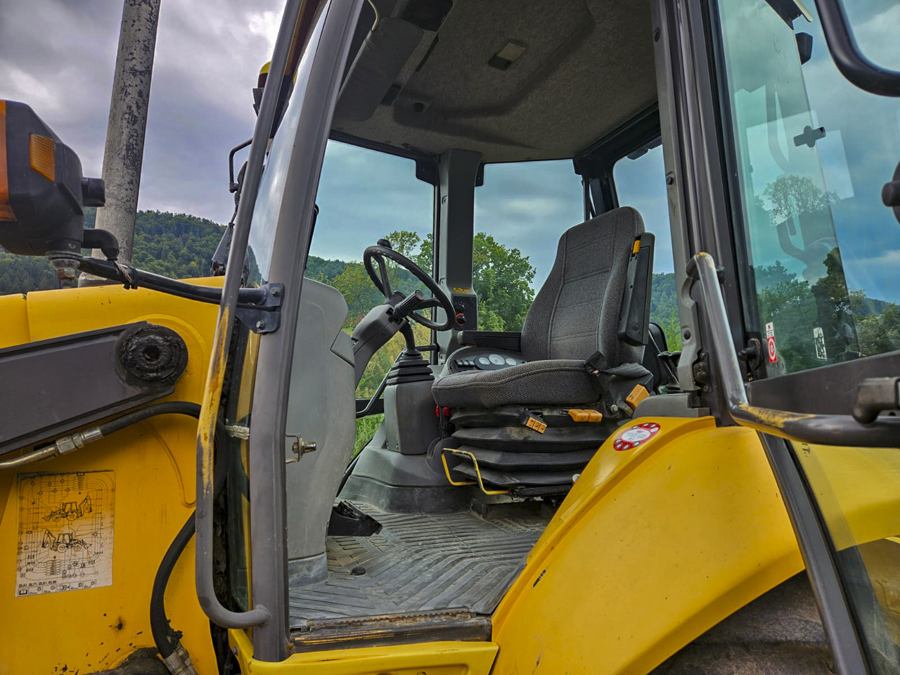 Kotrórakodó VOLVO BL71: 7 kép.