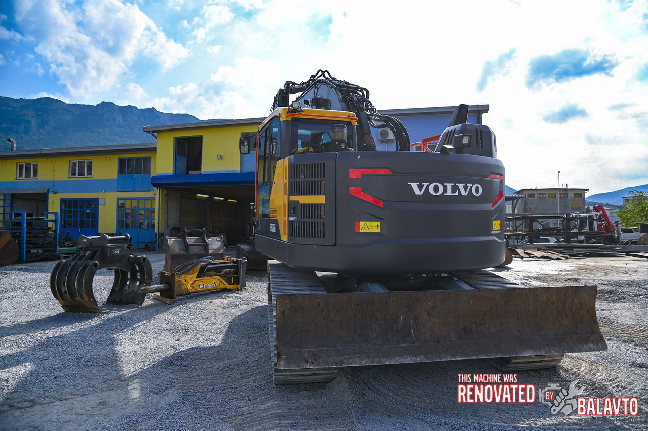 VOLVO ECR235EL - Lánctalpas kotró: 5 kép. VOLVO ECR235EL - Lánctalpas kotró: 5 kép.