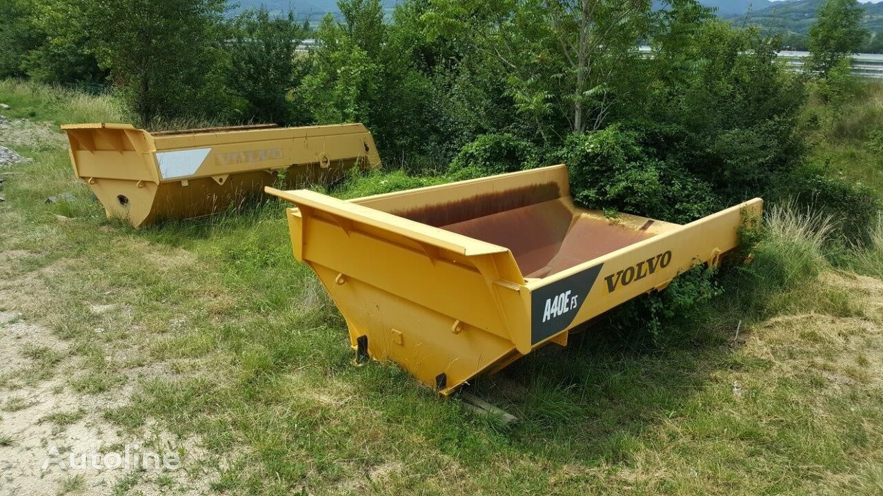 Volvo A40E - Billencs felépitmény: 4 kép. Volvo A40E - Billencs felépitmény: 4 kép.