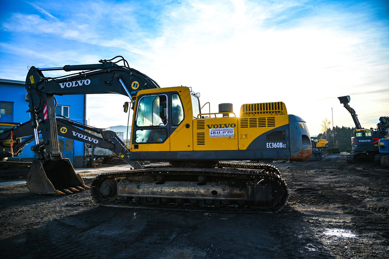 Volvo EC360B NLC - Lánctalpas kotró: 4 kép. Volvo EC360B NLC - Lánctalpas kotró: 4 kép.