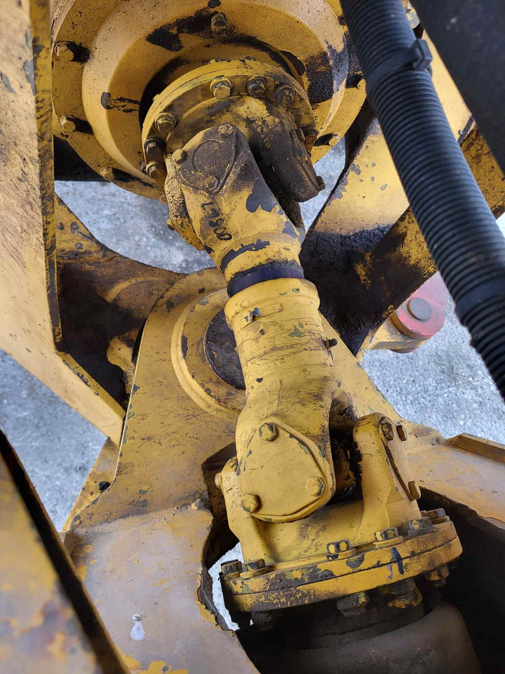 Volvo drive shaft - Féltengely - Rakodógép: 1 kép. Volvo drive shaft - Féltengely - Rakodógép: 1 kép.