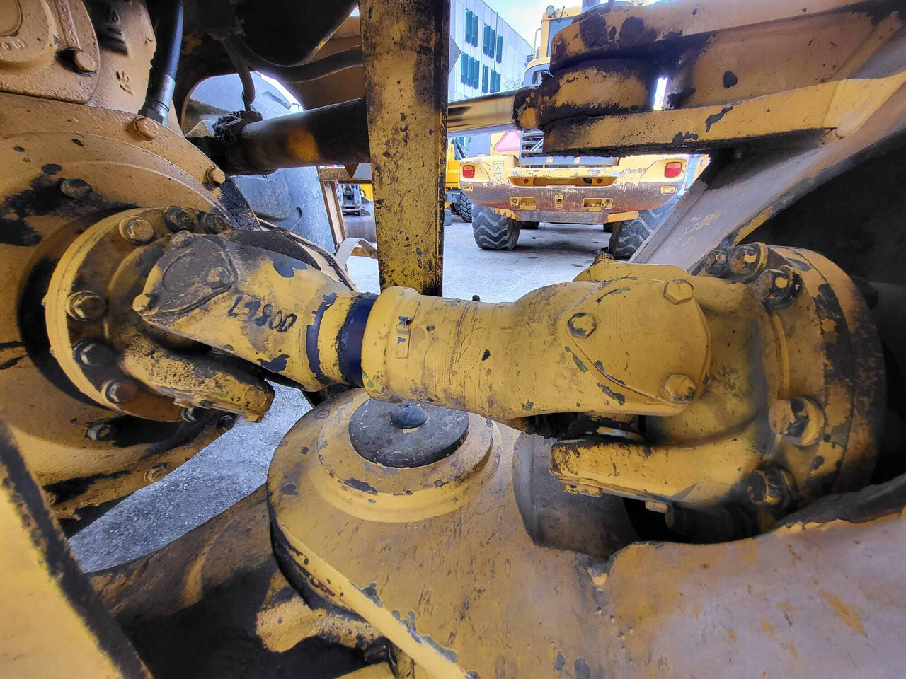 Volvo drive shaft - Féltengely - Rakodógép: 2 kép. Volvo drive shaft - Féltengely - Rakodógép: 2 kép.